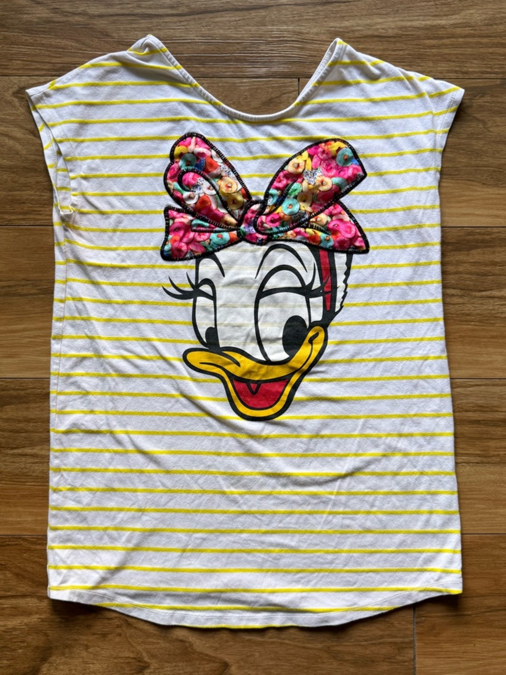 Disney Daisy Duck x Fruit Loops Bow Tee Shirt Size M/L White Yellow Striped